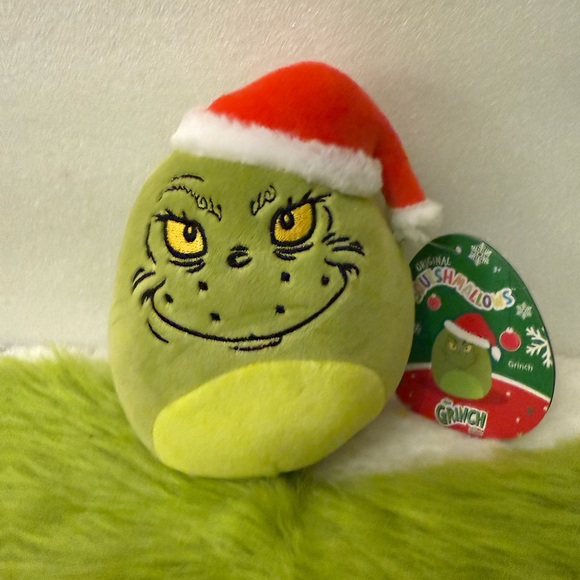 Squishmallows Green Grinch with Red Santa Hat - Picture 1 of 7